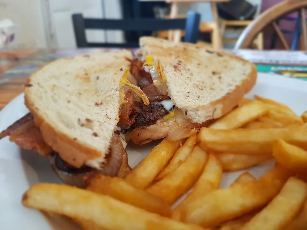 Grill Cheese & Fries